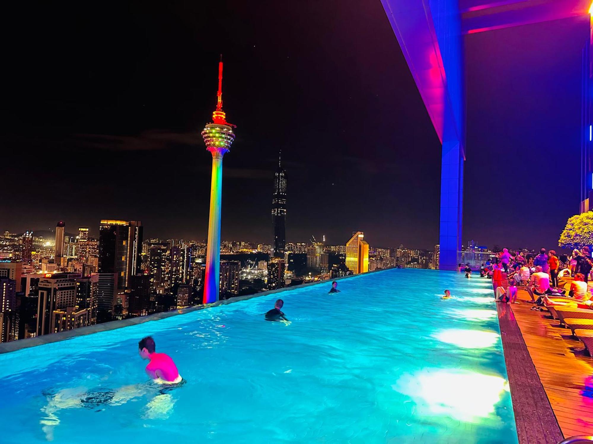 Platinum Klcc By Rainbow Suites Kuala Lumpur Bagian luar foto