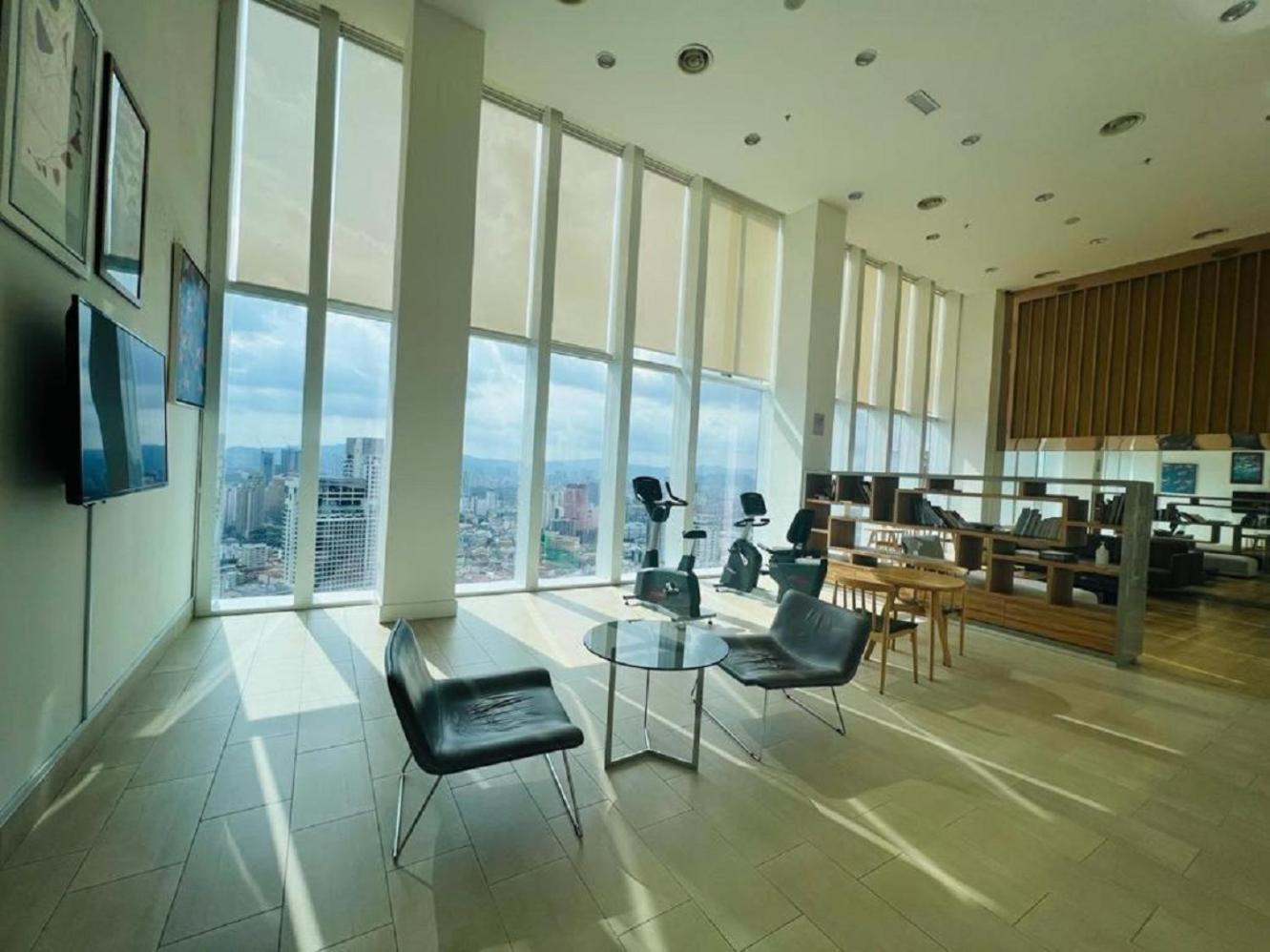 Platinum Klcc By Rainbow Suites Kuala Lumpur Bagian luar foto
