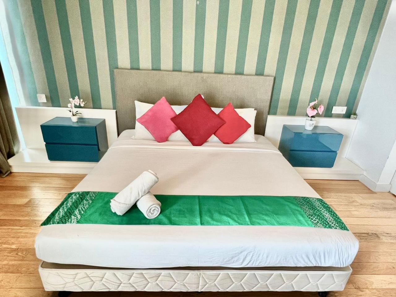 Platinum Klcc By Rainbow Suites Kuala Lumpur Bagian luar foto